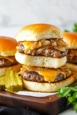 Hawaiian Roll Cheeseburger Sliders