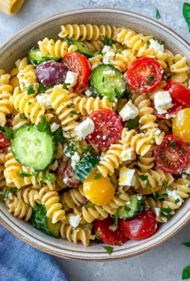Easy Greek Pasta Salad